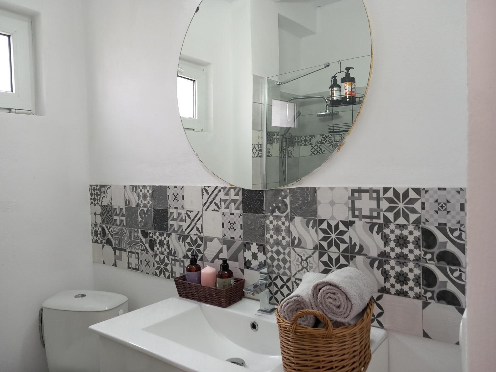 Tina Guest House Basarabi Ngoại thất bức ảnh